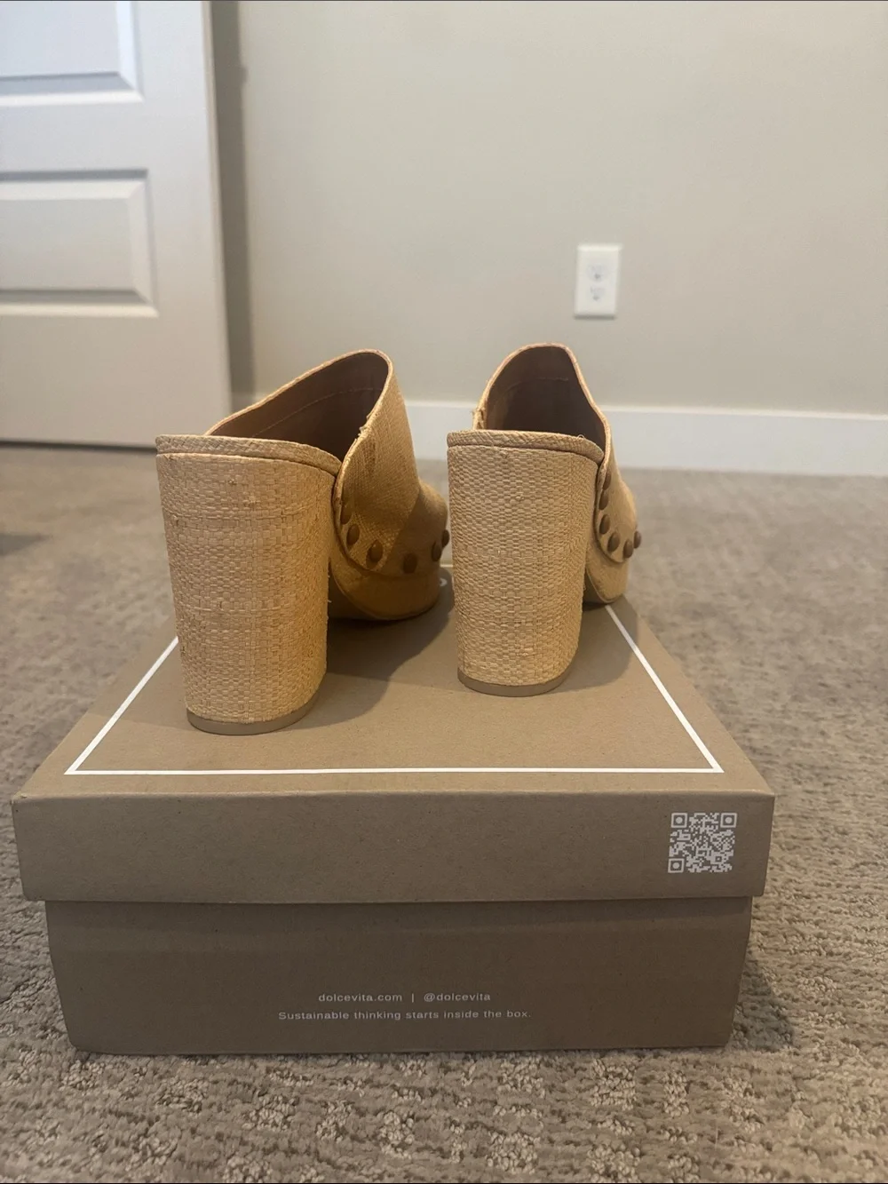 Dolce Vita Natural Raffia Tan Platform Mules